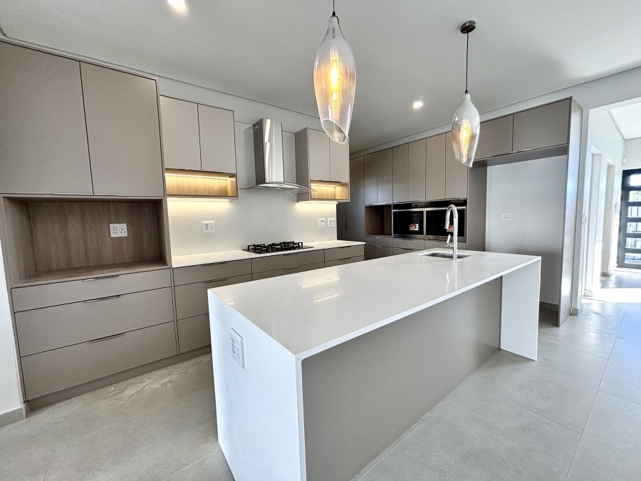 4 Bedroom Property for Sale in Sandown Western Cape